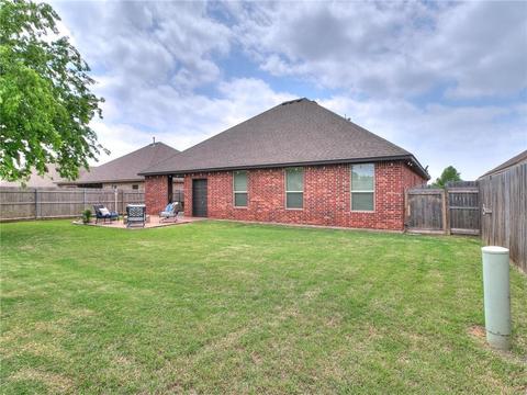 2912 Elmo Way, Moore, OK 73160 photo 5