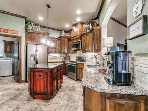 2912 Elmo Way, Moore, OK 73160 photo 21