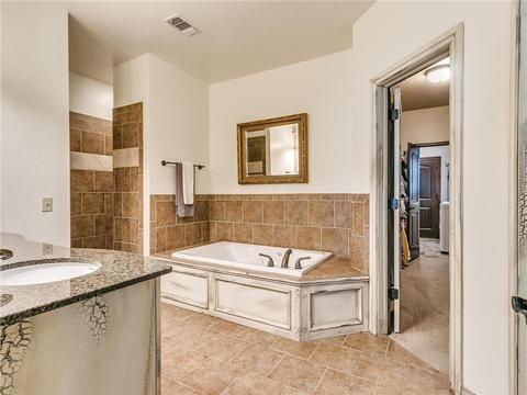 2912 Elmo Way, Moore, OK 73160 photo 31