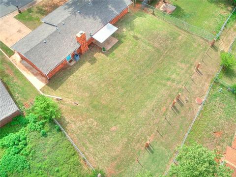 815 Pinebrook Dr, Guthrie, OK 73044 photo 17