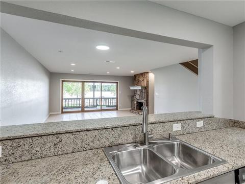 7018 Lakeshore Dr, Eufaula, OK 74432 photo 3