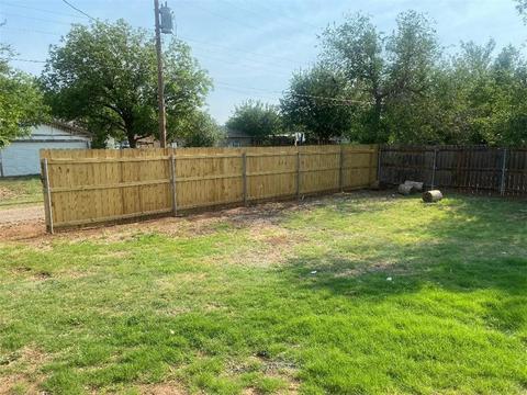 801 Hickory St, Altus, OK 73521 photo 14