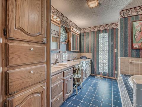 213 S Cherry St, Crescent, OK 73028 photo 20