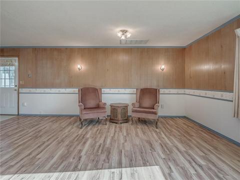 213 S Cherry St, Crescent, OK 73028 photo 6