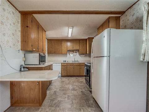 213 S Cherry St, Crescent, OK 73028 photo 12