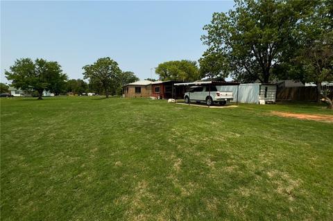 610 S Magnolia Ave, Erick, OK 73645 photo 23