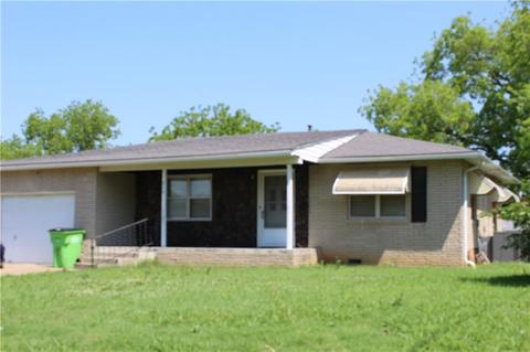 816 15th St, Prague, OK 74864 photo 2