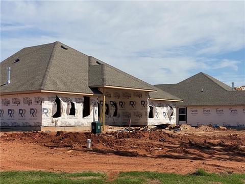 2425 Creekview Dr, Moore, OK 73160 photo 5