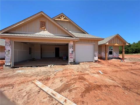 2425 Creekview Dr, Moore, OK 73160 photo 1