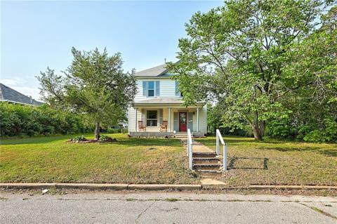 613 E Mansur Ave, Guthrie, OK 73044 photo 1