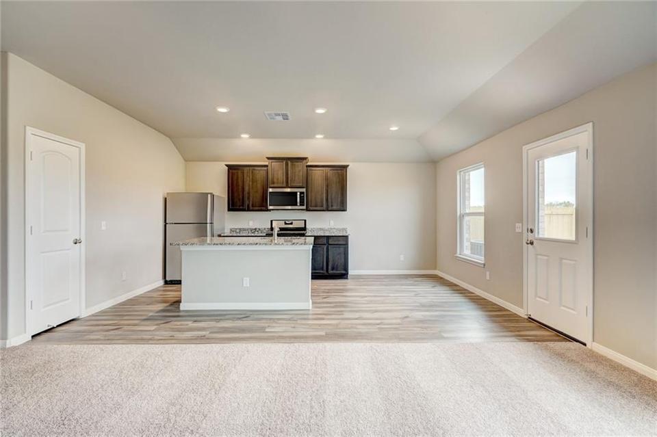  1101 NW 2nd St, Newcastle, OK 73065 photo 7