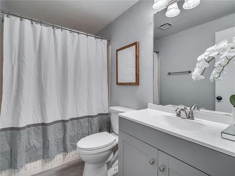 2116 Goodrich Dr, Moore, OK 73170 photo 14