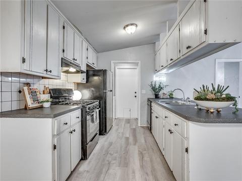 2116 Goodrich Dr, Moore, OK 73170 photo 9