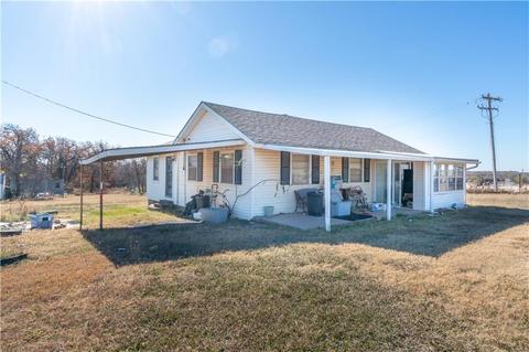 1151 E Seward Rd, Guthrie, OK 73044 photo 2