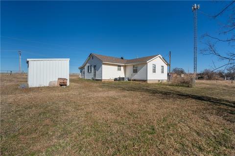 1151 E Seward Rd, Guthrie, OK 73044 photo 5