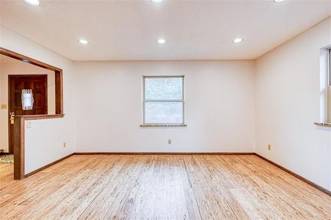 1708 S Berry Rd, Norman, OK 73072 photo 4