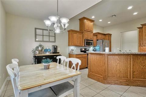 916 Sheryl Ln, Altus, OK 73521 photo 9