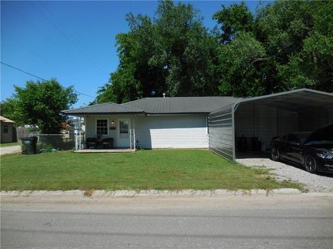 106 S B St, Davis, OK 73030 photo 1
