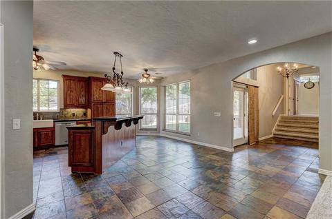 3813 Shadowridge Dr, Norman, OK 73072 photo 11