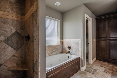 4825 Champlain Pl, Edmond, OK 73025 photo 17