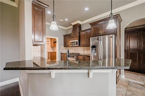 4825 Champlain Pl, Edmond, OK 73025 photo 8
