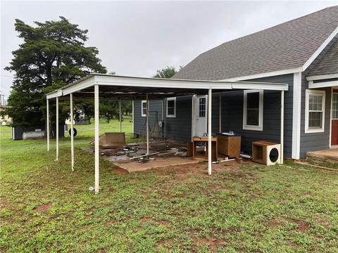301 E 9th St, Leedey, OK 73654 photo 3