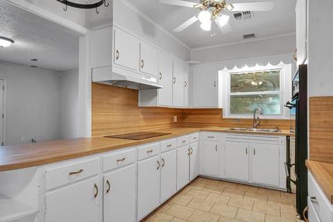 100 Sumner Dr, Altus, OK 73521 photo 9