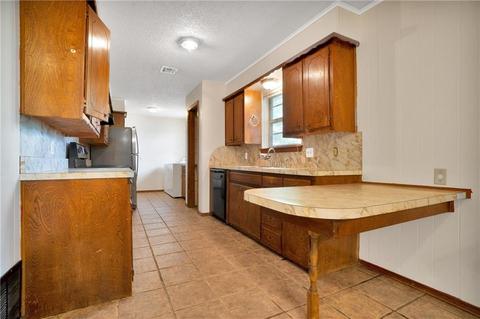 623 E Grand Ave, Sayre, OK 73662 photo 12