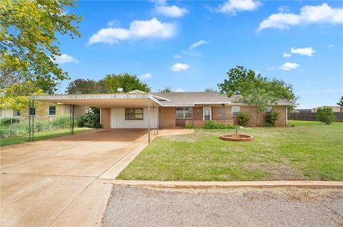 623 E Grand Ave, Sayre, OK 73662 photo 1