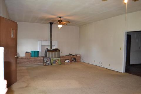224 E 2nd St, Stroud, OK 74079 photo 4
