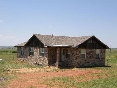 11109 N 1930 Rd, Sayre, OK 73662