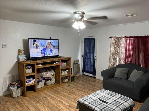 604 N Jackson St, Altus, OK 73521 photo 3