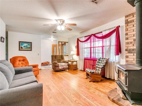 2920 Hensley Rd, Norman, OK 73026 photo 6
