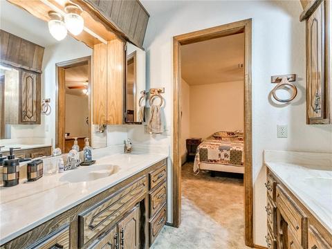 2920 Hensley Rd, Norman, OK 73026 photo 17
