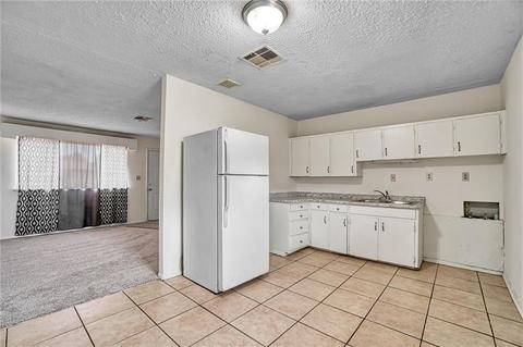 808 Denise St, Altus, OK 73521 photo 10