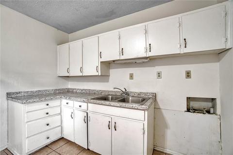 808 Denise St, Altus, OK 73521 photo 9
