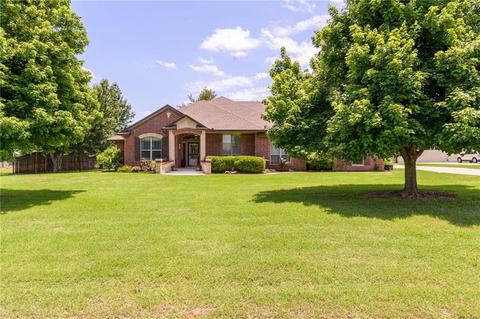 4114 Stardust Ln, Tuttle, OK 73089 photo 2