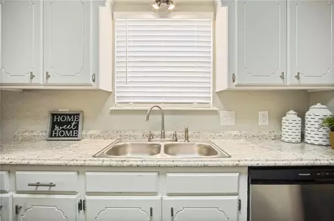 392 W Echo Ln, Harrah, OK 73045 photo 7
