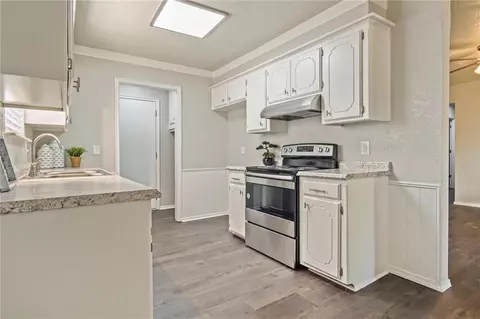 392 W Echo Ln, Harrah, OK 73045 photo 9