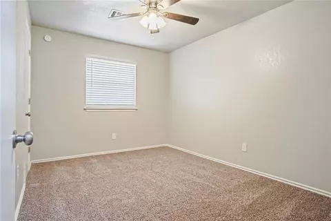 392 W Echo Ln, Harrah, OK 73045 photo 21