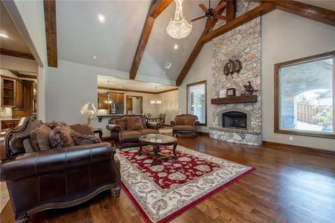 2708 Rustic Rd, Edmond, OK 73034 photo 6