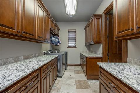 2708 Rustic Rd, Edmond, OK 73034 photo 13