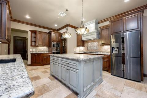 2708 Rustic Rd, Edmond, OK 73034 photo 8