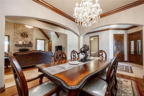 2708 Rustic Rd, Edmond, OK 73034 photo 5