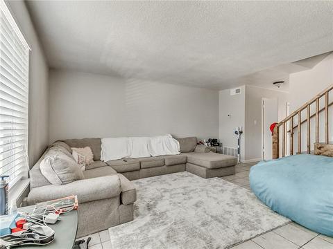 500 Sinclair Dr, Norman, OK 73071 photo 3