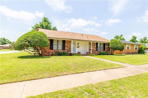 236 E 31st St, Edmond, OK 73013 photo 4