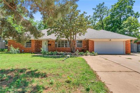 400 S Cardinal Cir, Altus, OK 73521 photo 1