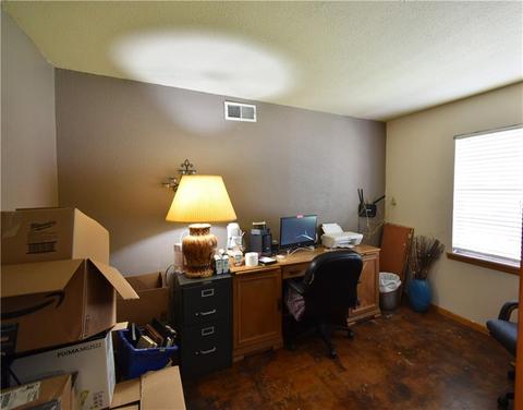 303 E Main St, Marshall, OK 73056 photo 13