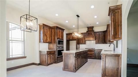 1302 Kimberlin Ln, Tuttle, OK 73089 photo 10
