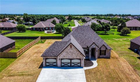 1302 Kimberlin Ln, Tuttle, OK 73089 photo 4